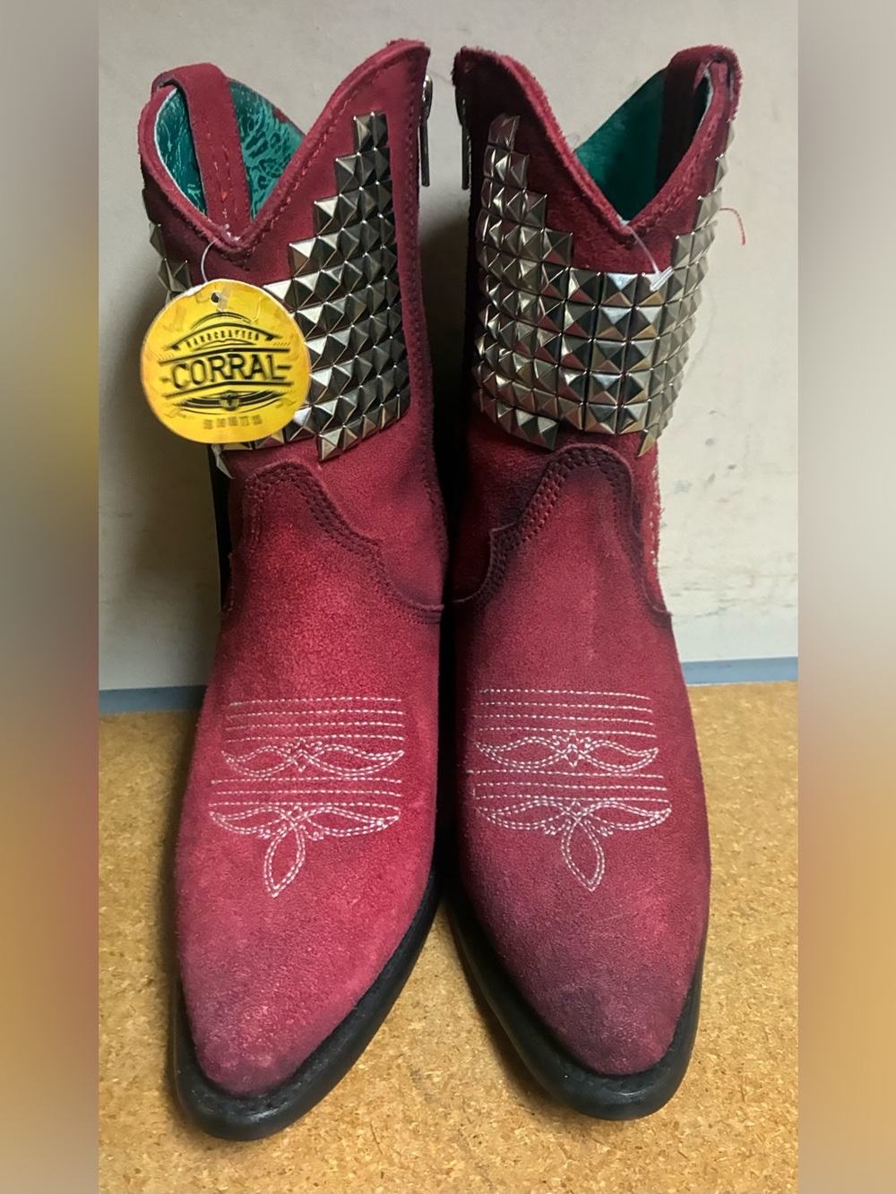 Corral Z5331 Women’s Red Suede Studded Fringe Western Ankle Boots – Size 7.5